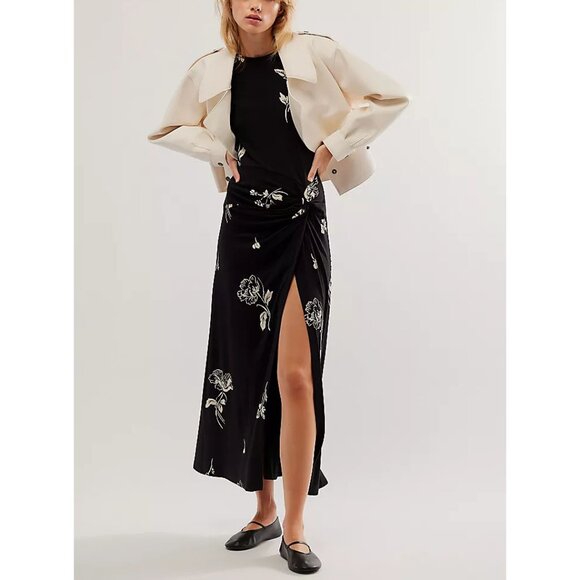 love and be loved midi dress black Love And Be Loved Midi Dress